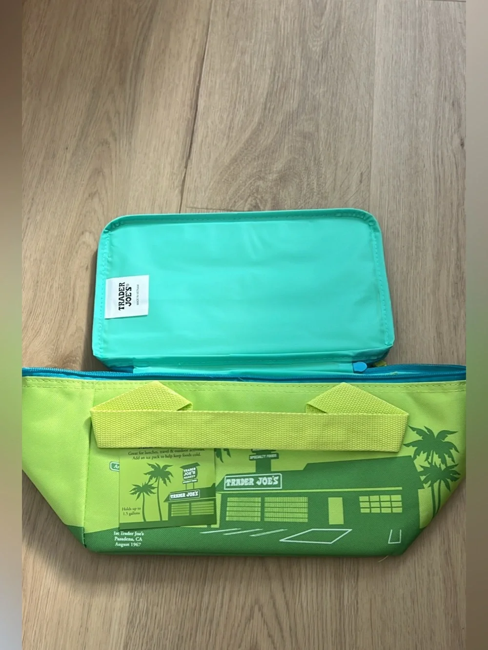 NWT Trader Joe’s mini insulated bag